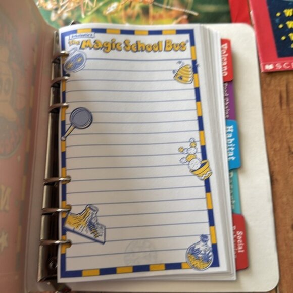 Vintage The Magic School Bus Magazines Ant Farm Volcano Rocks & More - Picture 12 of 15